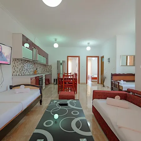 Guest House Moonlight Ksamil Buitenkant foto